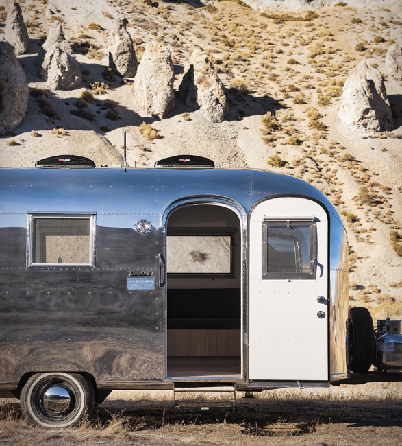 airstream-mobile-office-2.jpg | Image