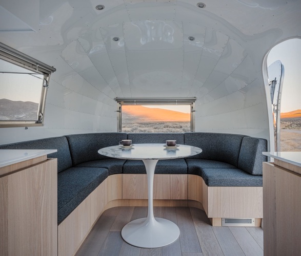 airstream-mobile-office-3.jpg | Image
