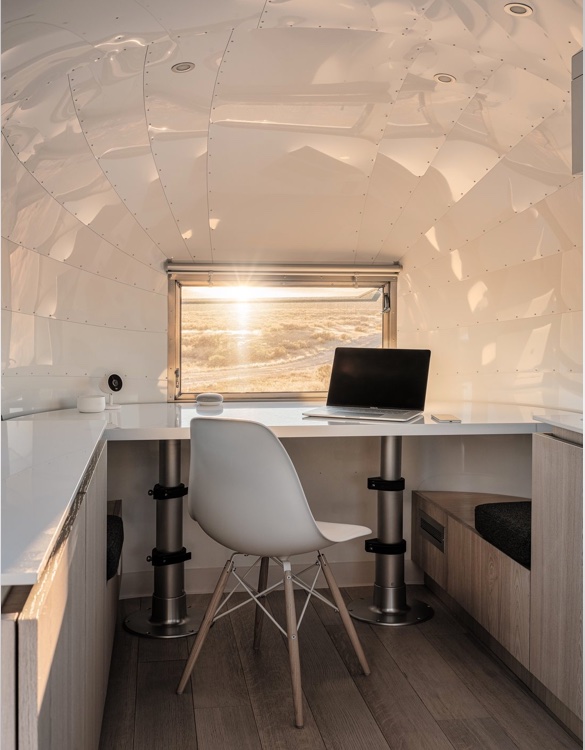 airstream-mobile-office-5a.jpg