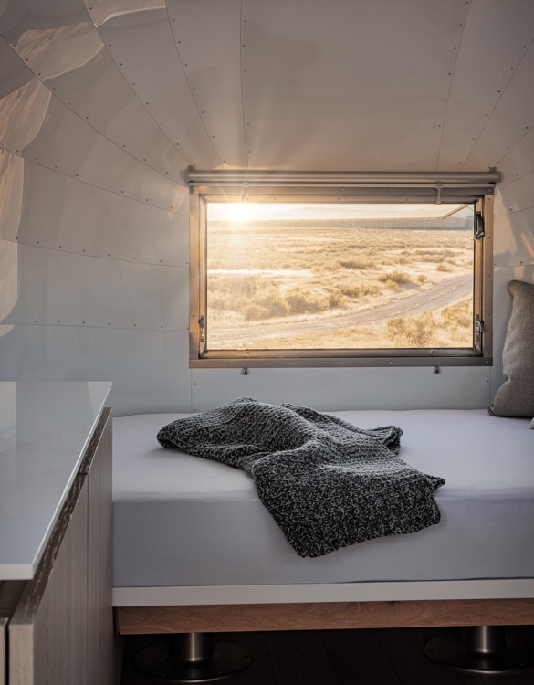 airstream-mobile-office-7.jpg