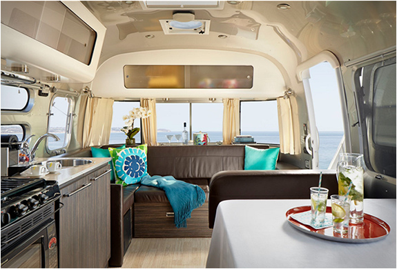 aka-luxury-mobile-suite-4.jpg | Image