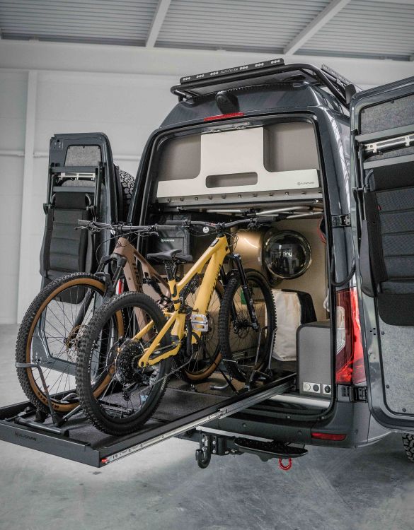 alphavan-4x4-offgrid-van-6.jpg