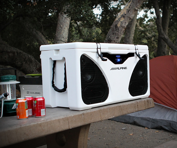 alpine-ice-cooler-entertainment-system-5.jpg | Image