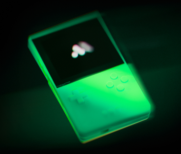 analogue-pocket-glow-console-5.jpeg | Image