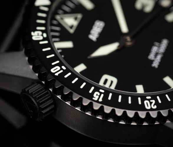 ares-diver-watch-5.jpg