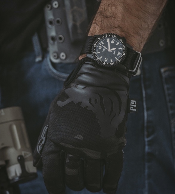 ares-diver-watch-8.jpg