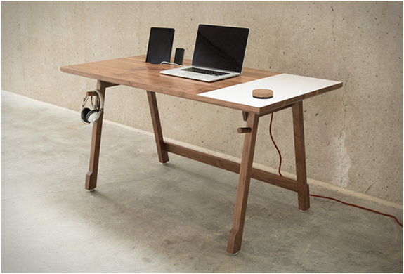 artifox-desk-01-10.jpg