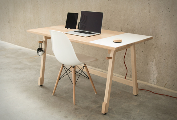 artifox-desk-01-11.jpg