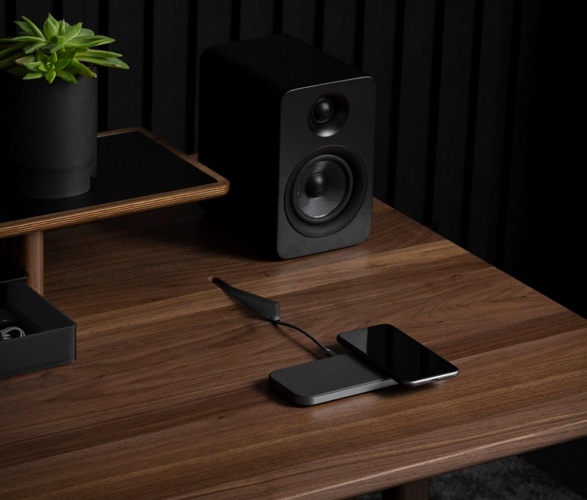 artifox-modern-table-3.jpg | Image