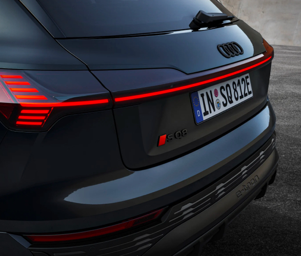 audi-q8-e-tron-7.jpg