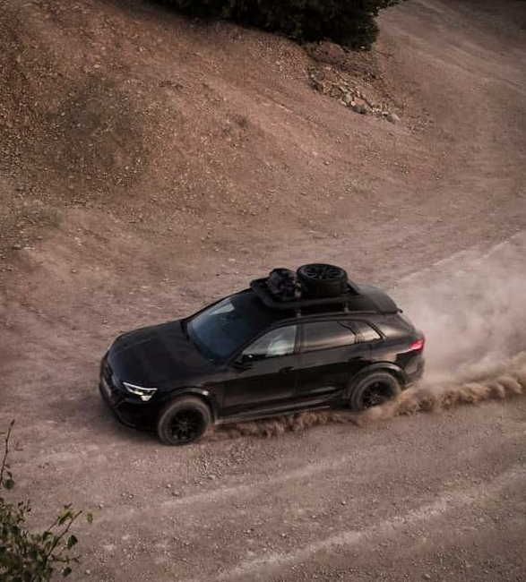 audi-q8-e-tron-edition-dakar-12.jpg