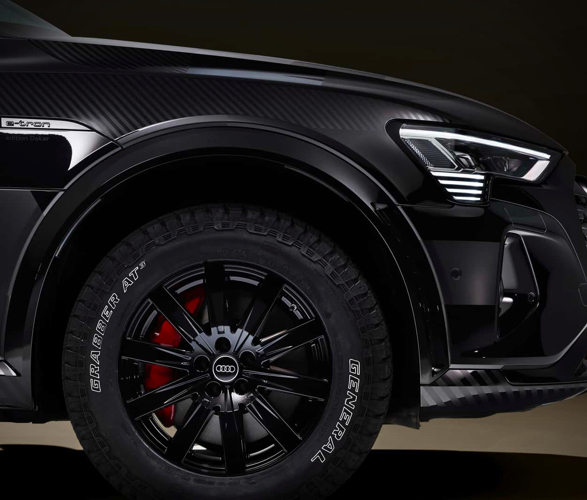 audi-q8-e-tron-edition-dakar-5.jpg