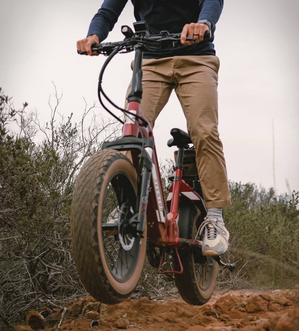 aventon-sinch-step-through-foldable-ebike-6.jpg
