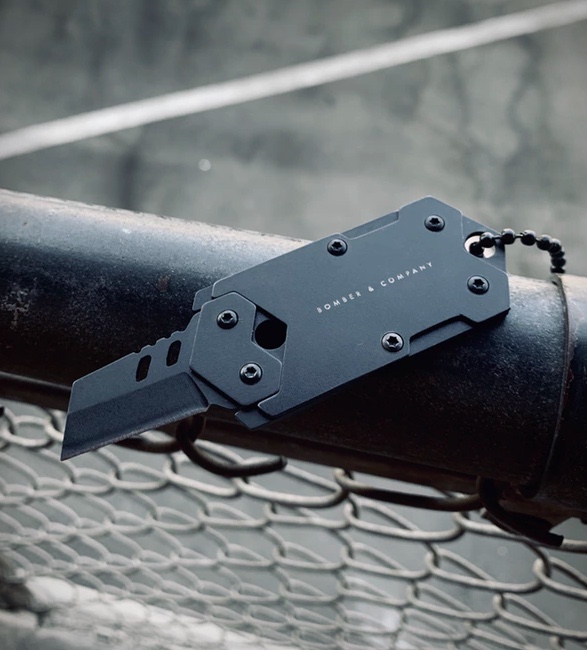b-2-dog-tag-knife-6.jpg
