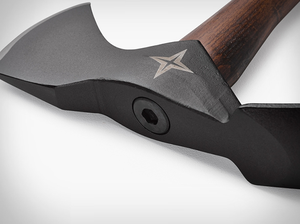 barebones-pulaski-axe-7.jpg