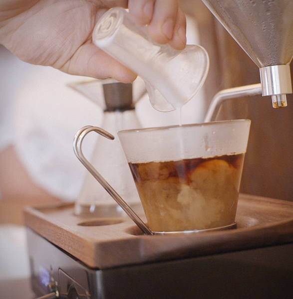 barisieur-coffee-making-alarm-clock-8.jpg