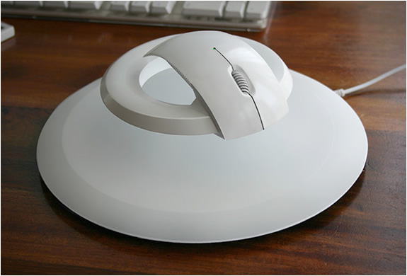 bat-levitating-mouse-3.jpg | Image