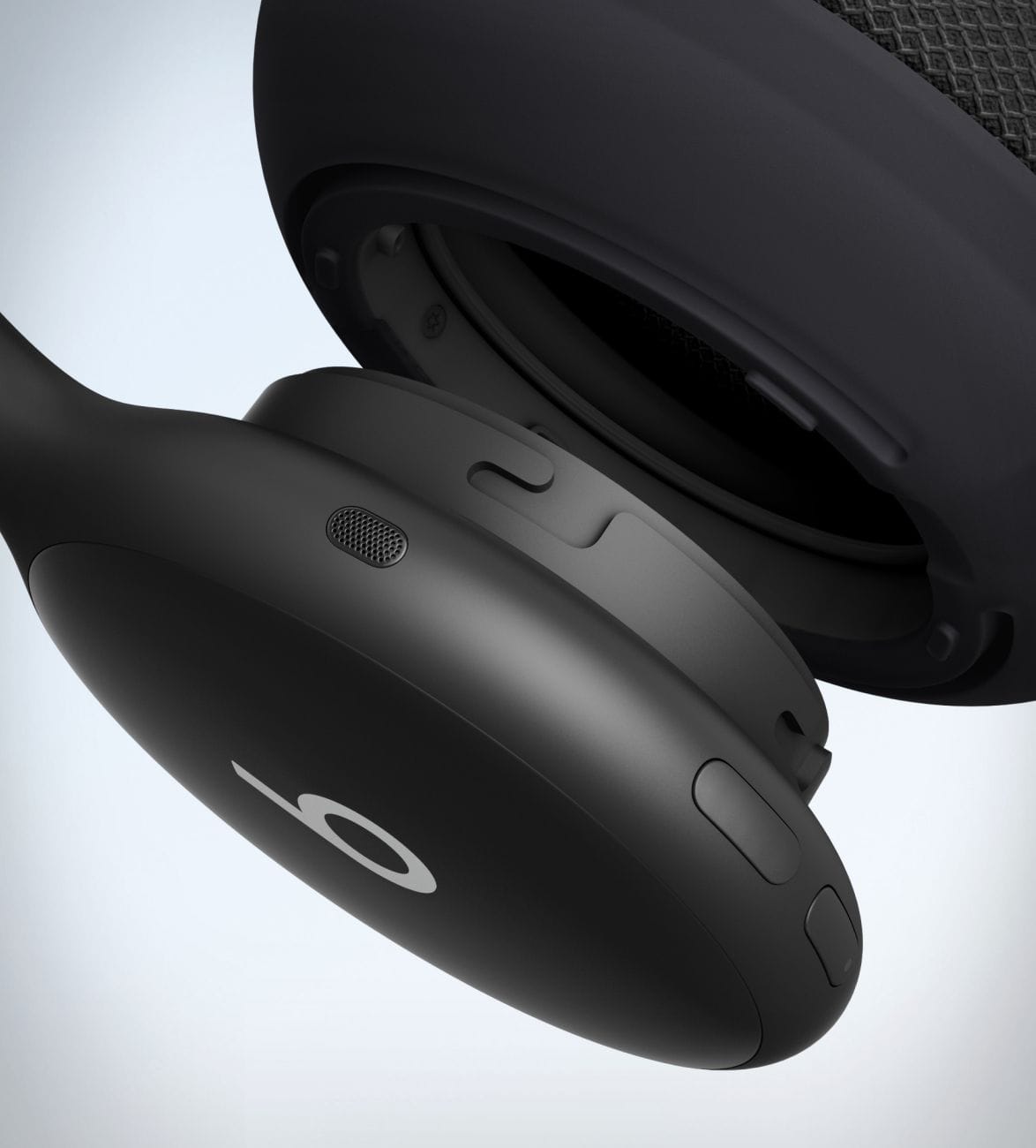 beats-360-headphones-3.jpg | Image