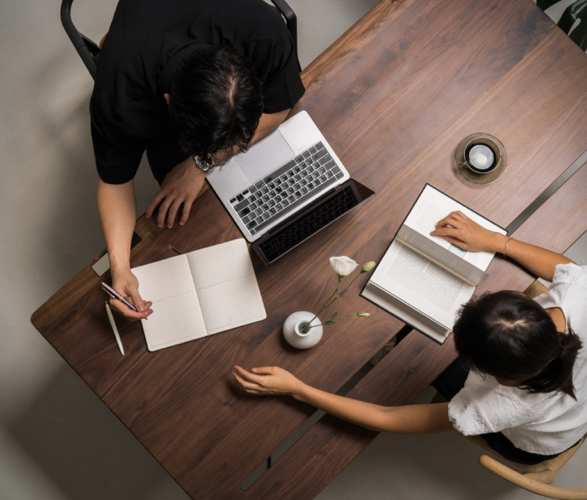 beflo-tenon-smart-adjustable-desk-6.jpeg