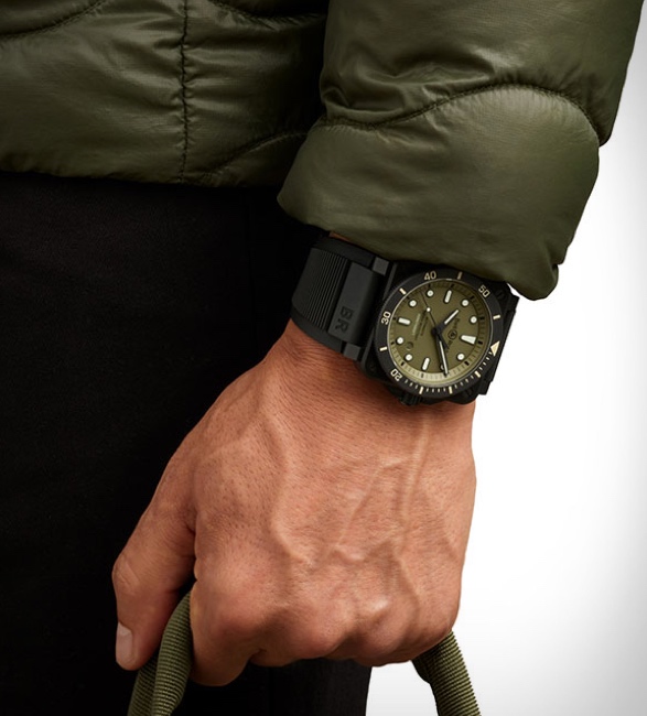bell-&-ross-br-03-92-diver-military-4.jpg | Image