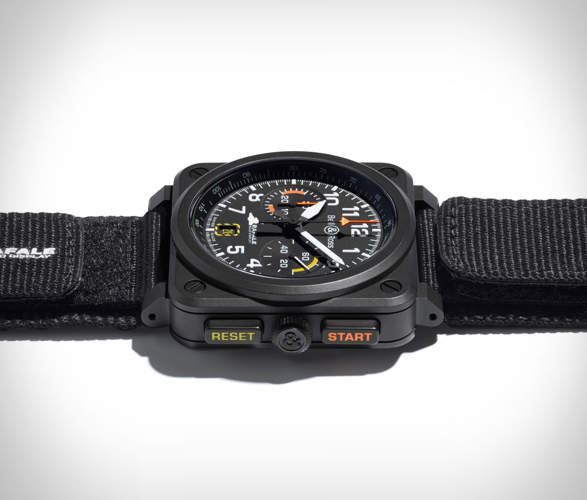 bell-ross-br-03-chrono-rafale-solo-display-1.jpg | Image