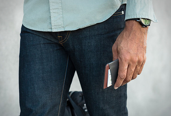 bellroy-micro-sleeve-4.jpg | Image