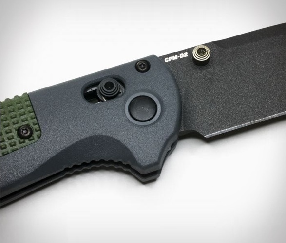 benchmade-redoubt-knife-3.jpg | Image