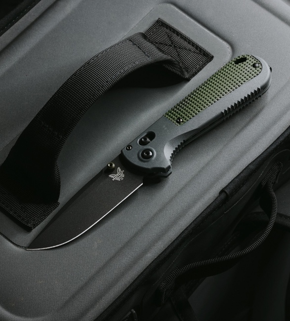 benchmade-redoubt-knife-6.jpg