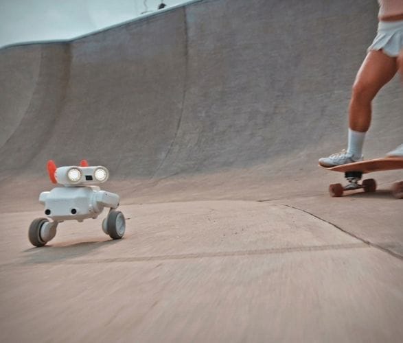 beni-all-terrain-camera-robot-5.jpg | Image