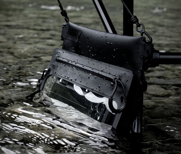 bitplay-aquaseal-waterproof-bag-4.jpg | Image