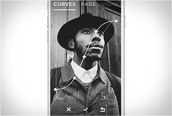 black-bw-film-emulator-6.jpg