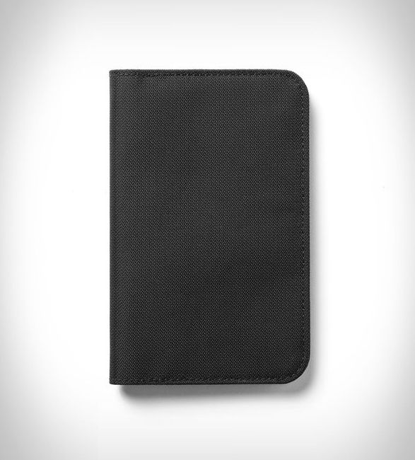 black-ember-magnetic-essentials-2.jpg | Image