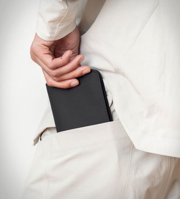 black-ember-magnetic-essentials-4.jpg | Image