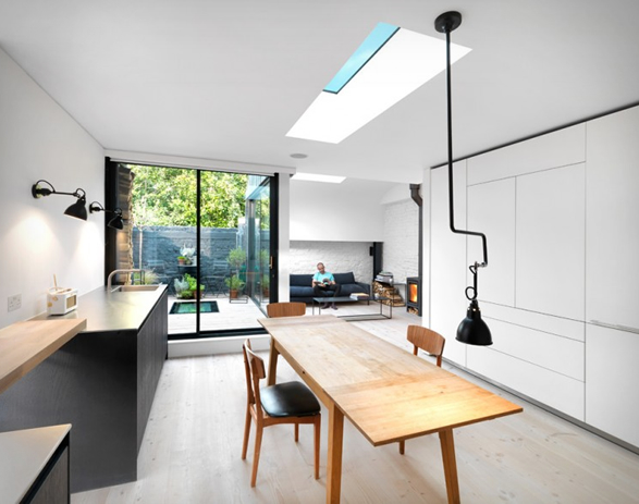 black-white-mews-3.jpg | Image