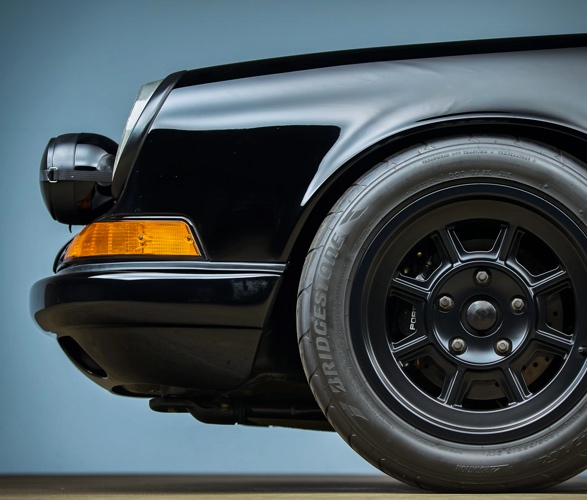 blacked-out-1985-porsche-911-7.jpg