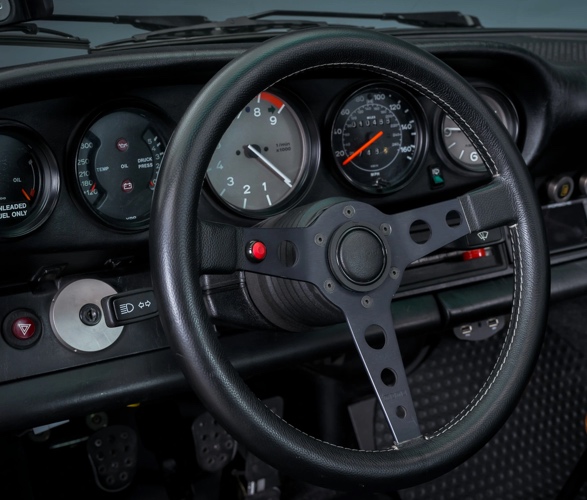 blacked-out-1985-porsche-911-9.jpg