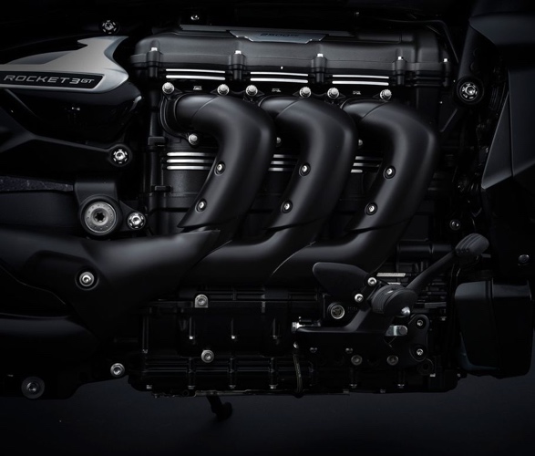 blacked-out-triumph-rocket-3-3.jpg | Image