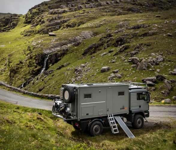 bliss-mobil-expedition-vehicle-18.jpg