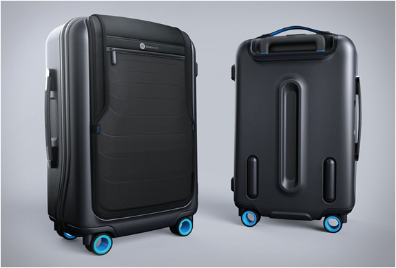 bluesmart-smart-carry-on-10.jpg