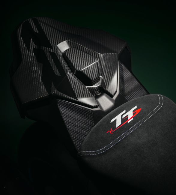 bmw-m-rr-limited_edition-isle-of-man-tt-7.jpg | Image