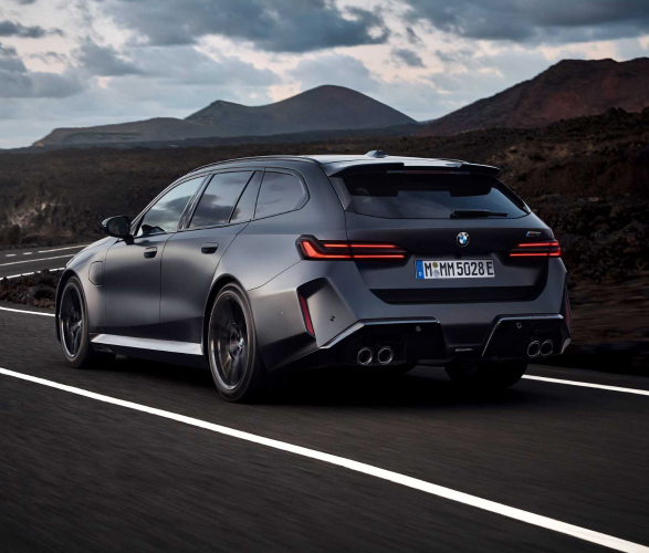 bmw-m5-touring-10.jpg
