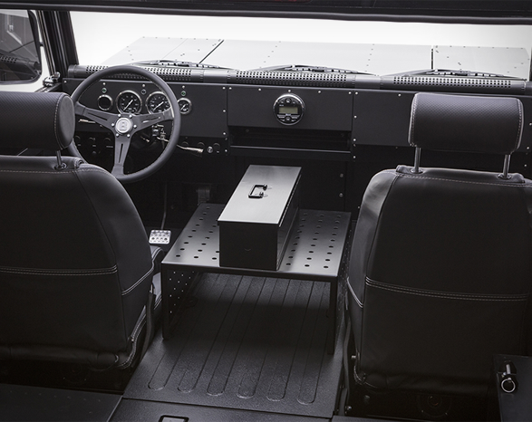 bollinger-b1-8.jpg
