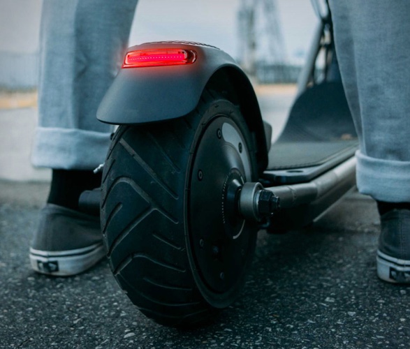 boosted-rev-electric-scooter-4a.jpg | Image