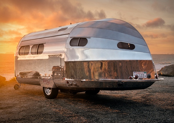 bowlus-road-chief-endless-highways-camper-1.jpg | Image