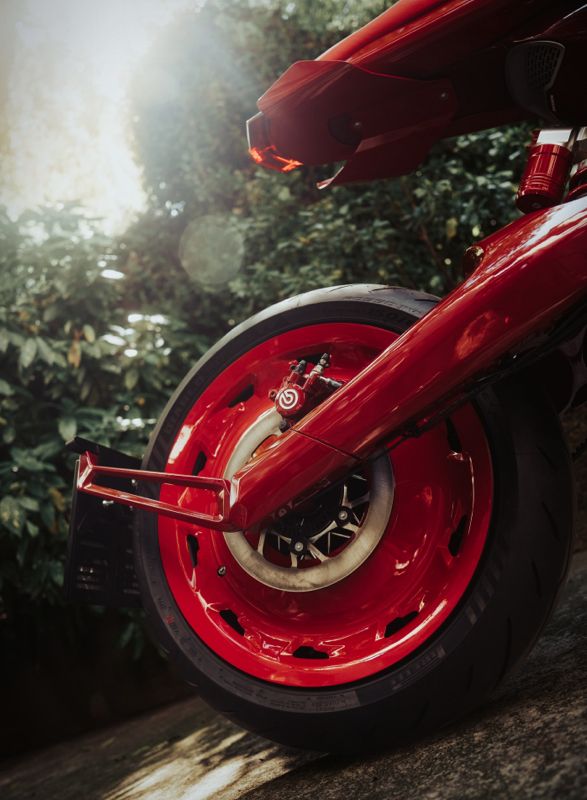 brabus-dab-motors-electric-motorcycle-4.jpg | Image