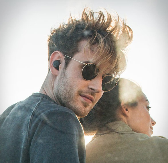 bragi-wireless-earphones-5.jpg | Image