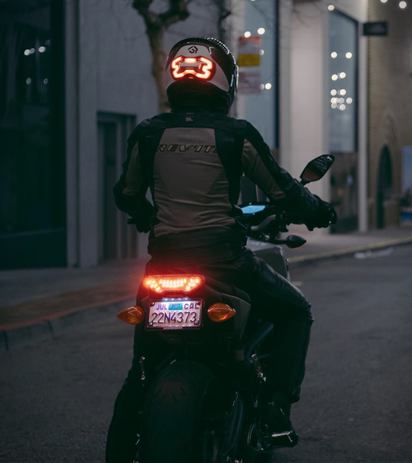 brake-free-helmet-brake-light-4.jpg | Image