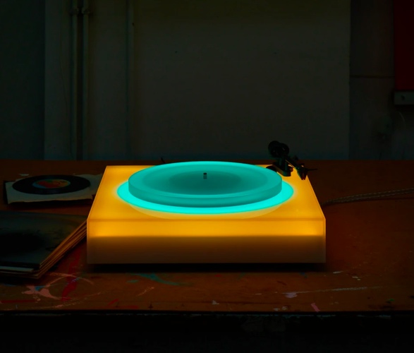 brian-eno-turntable-3.jpg | Image