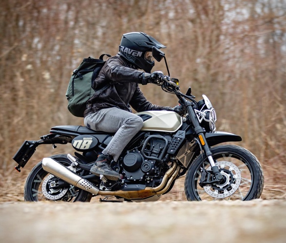 brixton-crossfire-500-xc-11.jpg