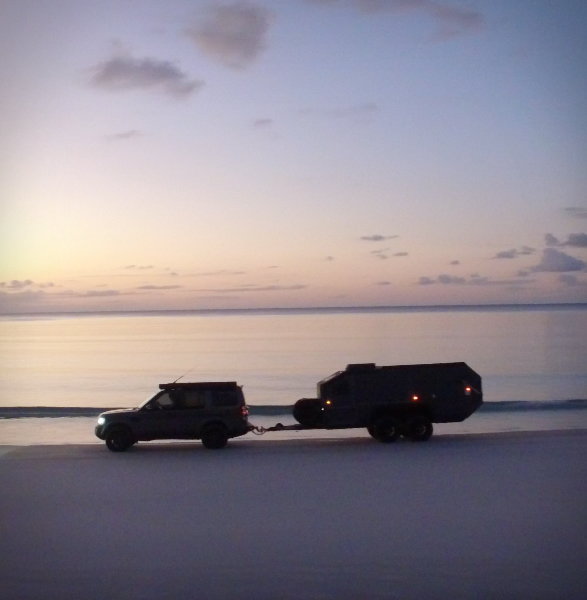 bruder-expedition-trailer-17.jpg